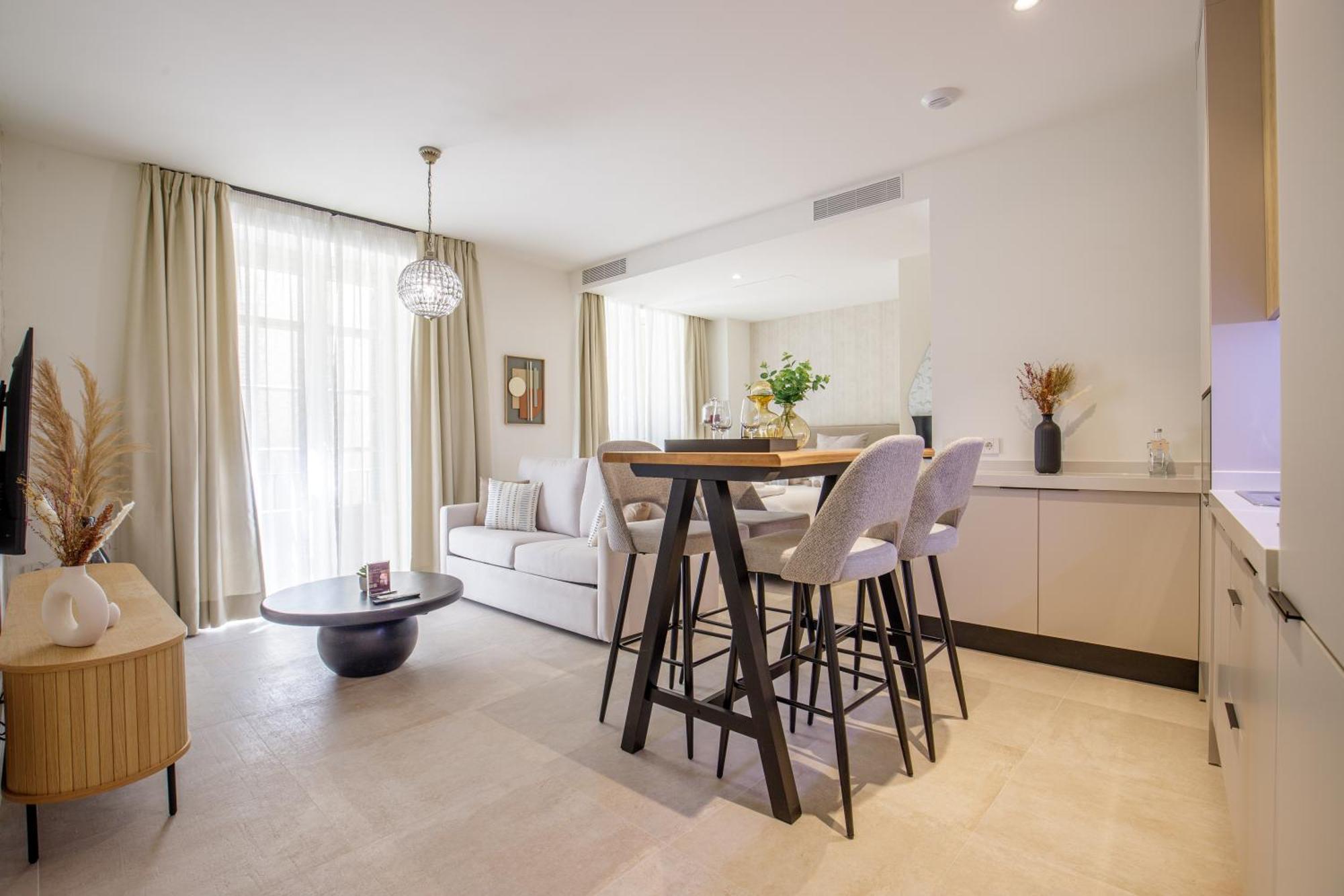 Plaza Del Siglo Suites & Boutique Apartments By Caleta Homes Málaga Eksteriør billede