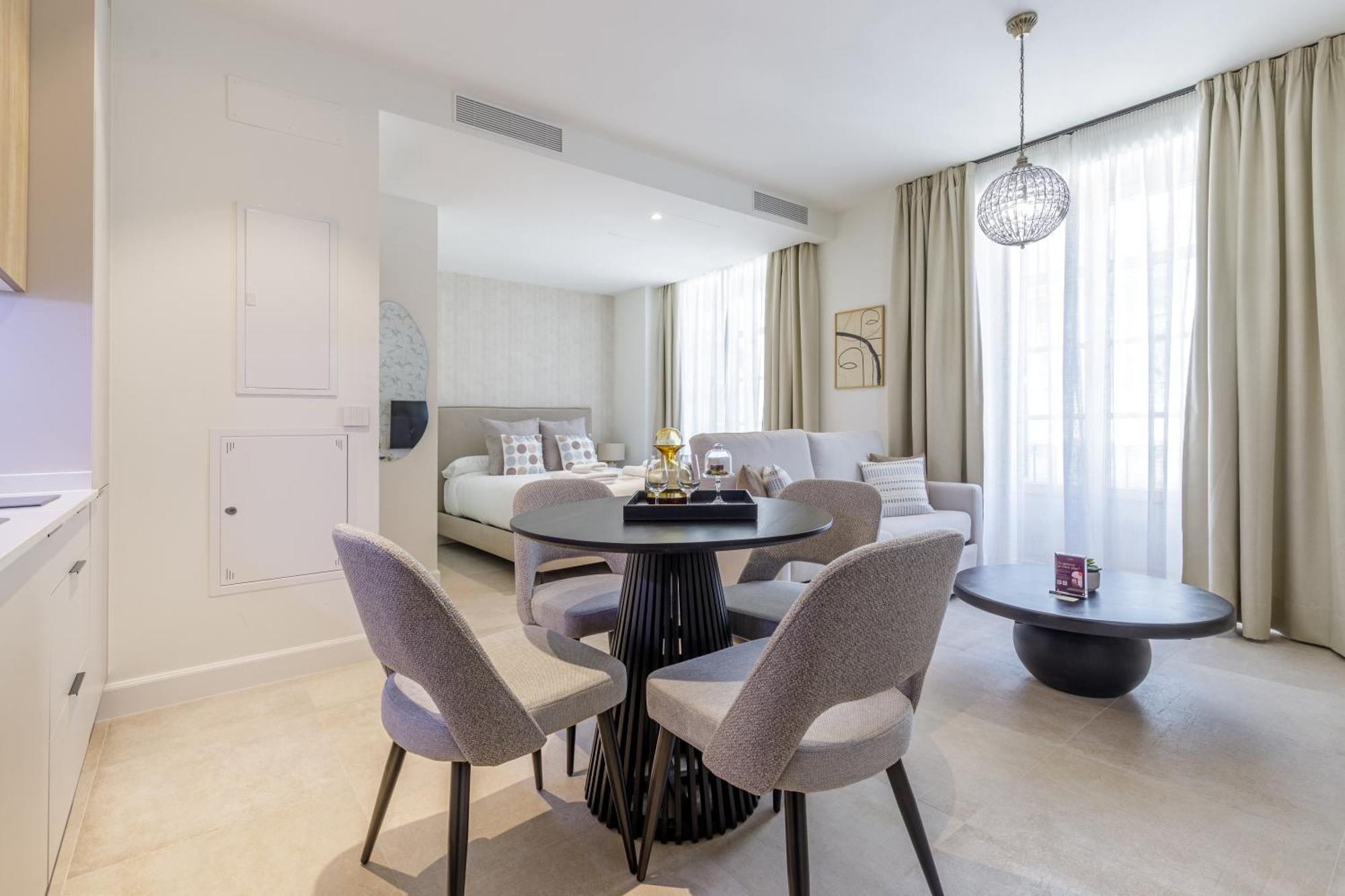 Plaza Del Siglo Suites & Boutique Apartments By Caleta Homes Málaga Eksteriør billede