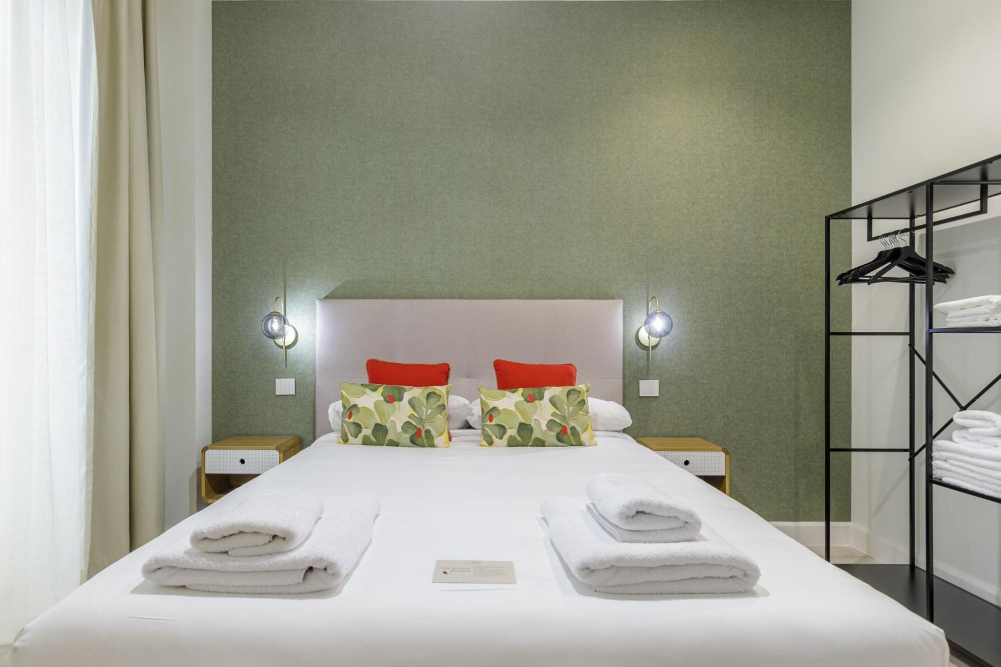 Plaza Del Siglo Suites & Boutique Apartments By Caleta Homes Málaga Eksteriør billede