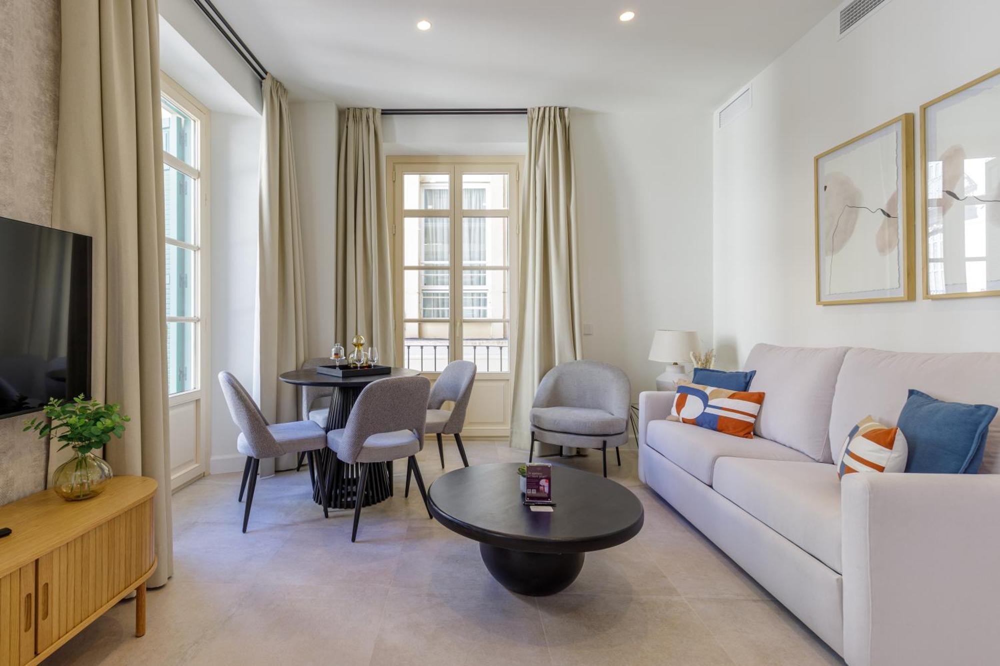 Plaza Del Siglo Suites & Boutique Apartments By Caleta Homes Málaga Eksteriør billede